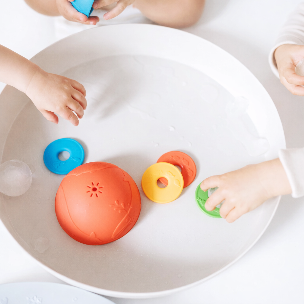 Jellystone - Ocean Stacking Cups in Rainbow